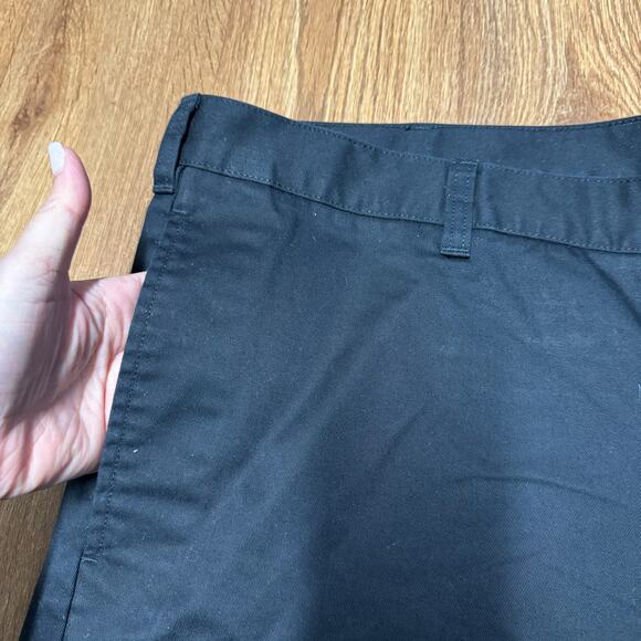 Lands End Mens Solid Black Chino Shorts Size 42 Cotton Blend 10.5" Inseam - Picture 3 of 9